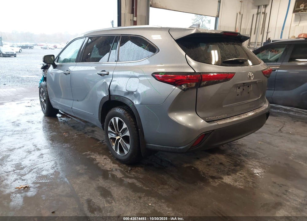 2021 TOYOTA HIGHLANDER VIN: 5TDHZRBH0MS057639