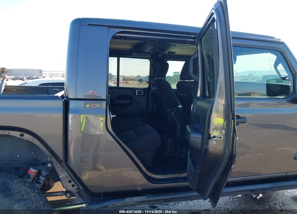 2021 JEEP GLADIATOR MOJAVE 4X4 VIN: 1C6JJTEG1ML577916