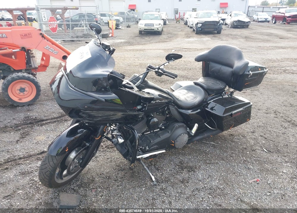 2012 HARLEY-DAVIDSON FLTRX ROAD GLIDE CUSTOM VIN: 1HD1KHM18CB648984
