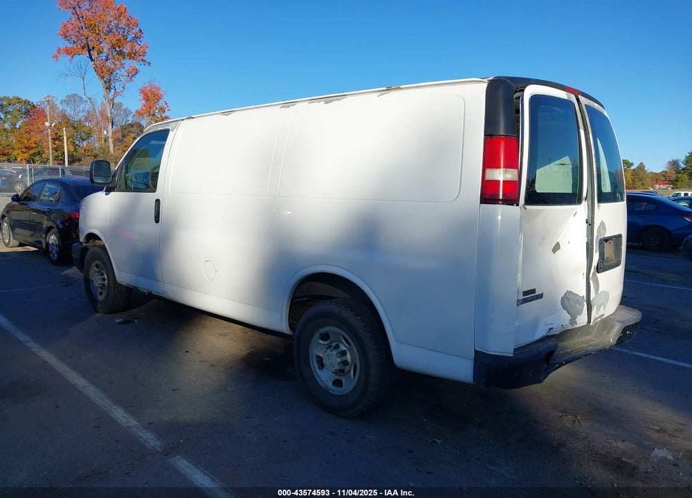 2008 CHEVROLET EXPRESS WORK VAN VIN: 1GCGG25C281111048