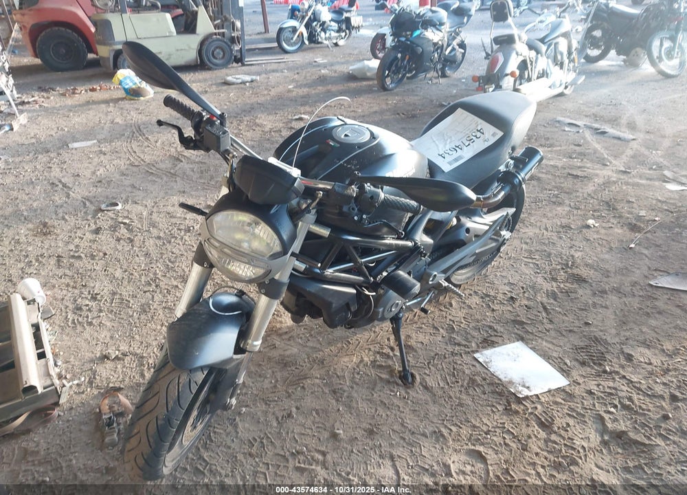 2009 DUCATI MONSTER 696 VIN: ZDM1RADN19B010418
