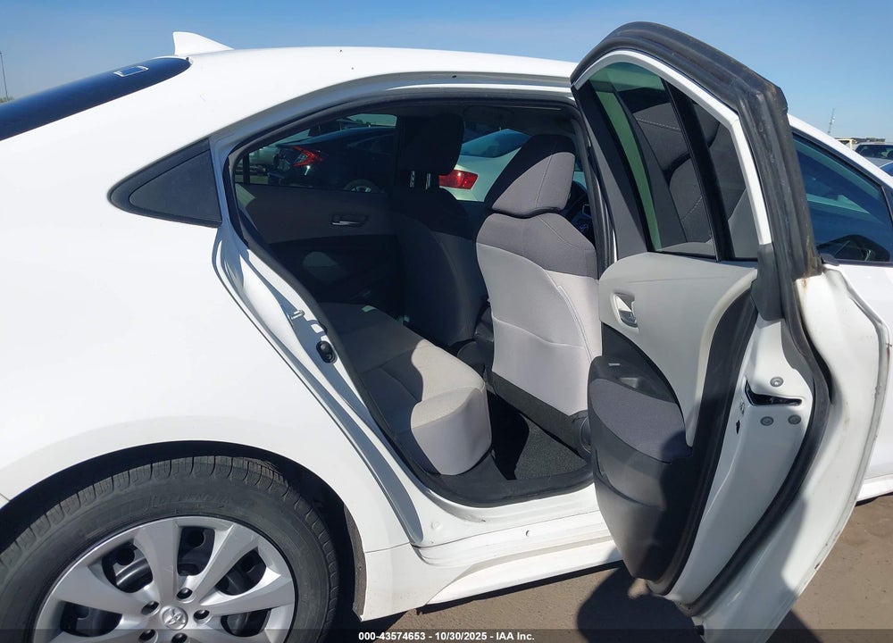2020 TOYOTA COROLLA LE VIN: 5YFEPRAE2LP068455