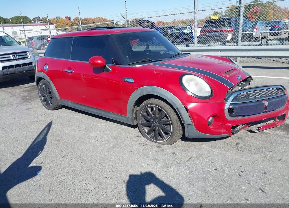 2015 MINI HARDTOP COOPER S VIN: WMWXP7C53F2A39222