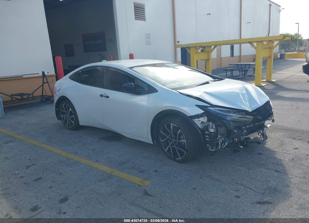 2024 TOYOTA PRIUS PRIME XSE VIN: JTDACACU8R3026034