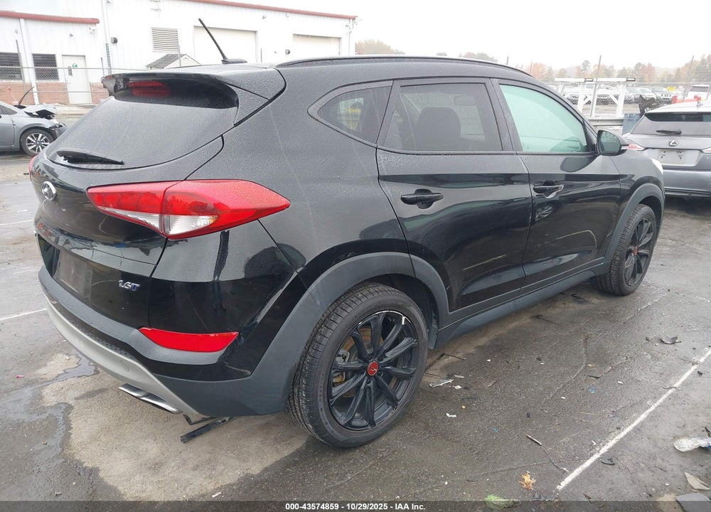 2017 HYUNDAI TUCSON VIN: KM8J33A27HU521276