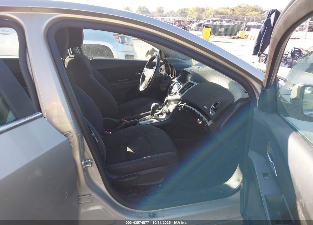 2014 CHEVROLET CRUZE 1LT AUTO VIN: 1G1PC5SB5E7341841