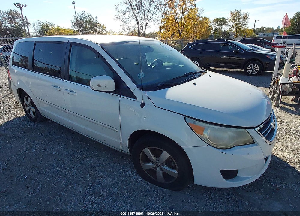 2010 VOLKSWAGEN ROUTAN SE VIN: 2V4RW3D11AR168821
