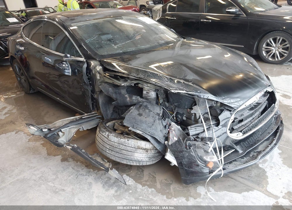 2013 TESLA MODEL S PERFORMANCE VIN: 5YJSA1CP9DFP06248