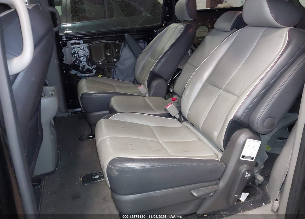 2017 KIA SEDONA LX VIN: KNDMB5C19H6246132