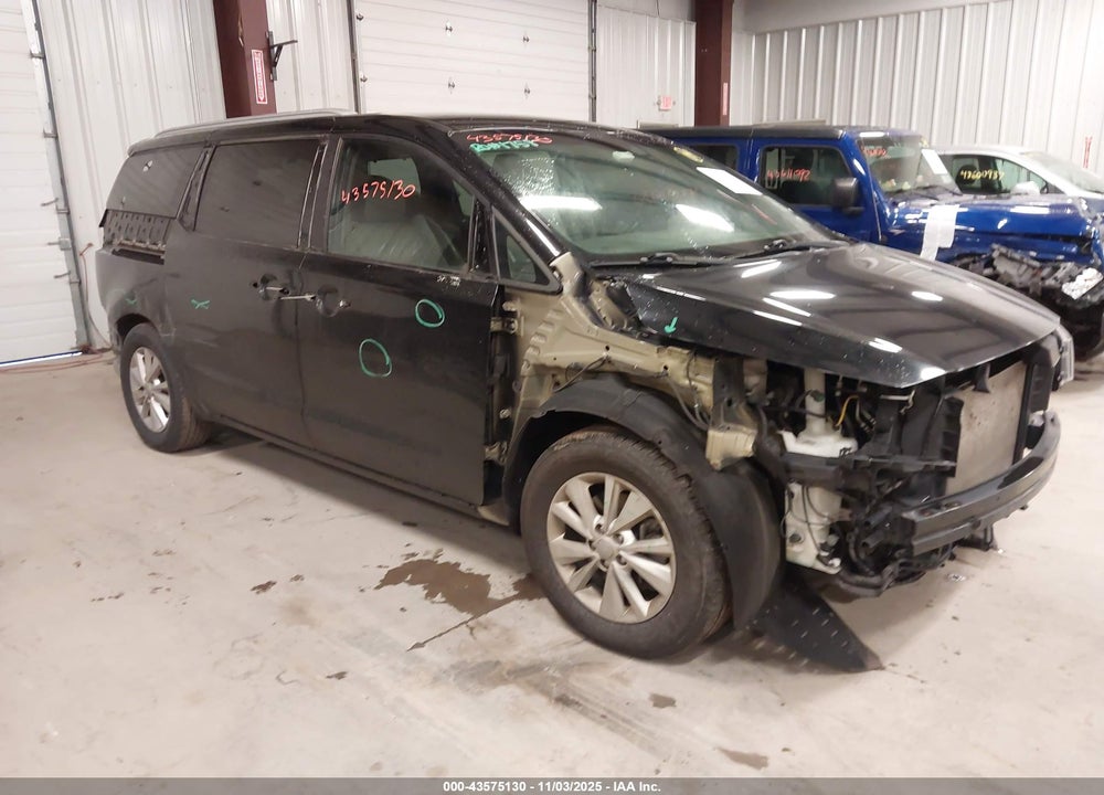 2017 KIA SEDONA LX VIN: KNDMB5C19H6246132