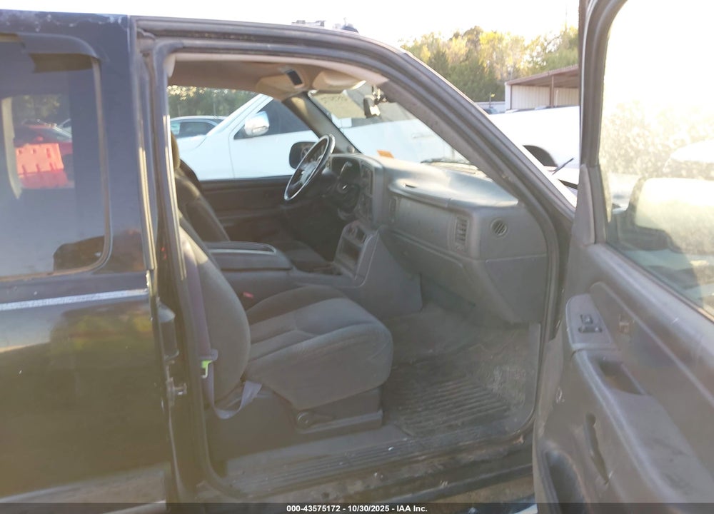 2004 CHEVROLET SILVERADO 1500 LS VIN: 2GCEK19T141194566
