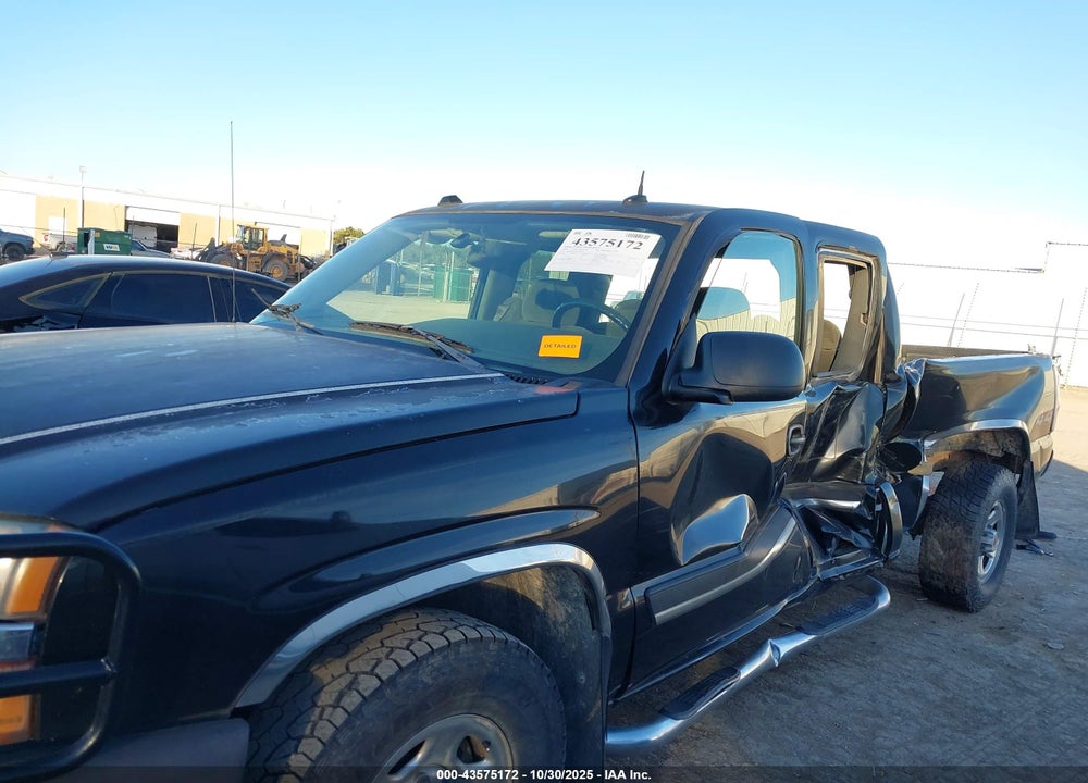 2004 CHEVROLET SILVERADO 1500 LS VIN: 2GCEK19T141194566