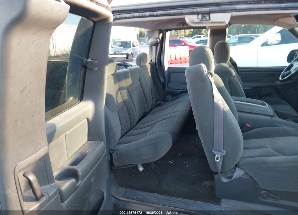 2004 CHEVROLET SILVERADO 1500 LS VIN: 2GCEK19T141194566
