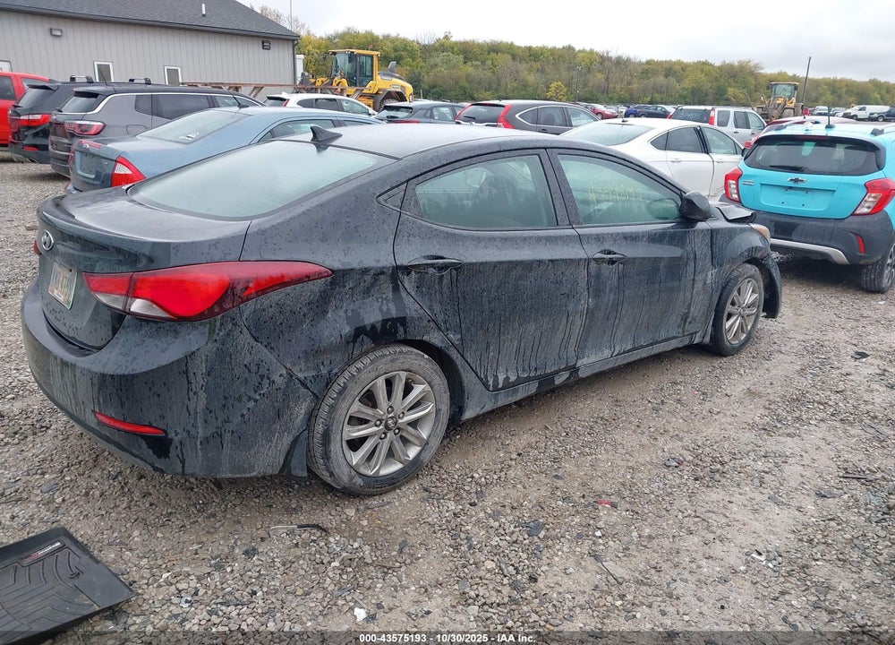 2014 HYUNDAI ELANTRA VIN: 5NPDH4AE4EH487886