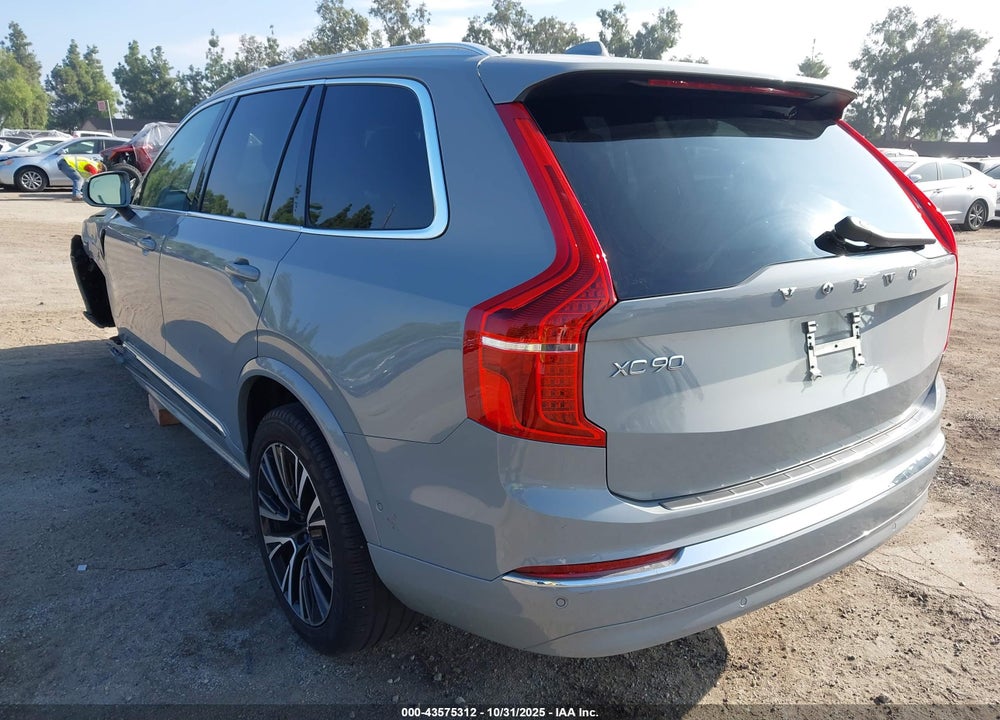 2024 VOLVO XC90 RECHARGE PLUG-IN HYBRID T8 PLUS BRIGHT THEME 7-SEATER VIN: YV4H60CE1R1218431