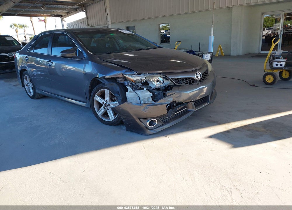 2014 TOYOTA CAMRY SE VIN: 4T1BF1FK4EU359417