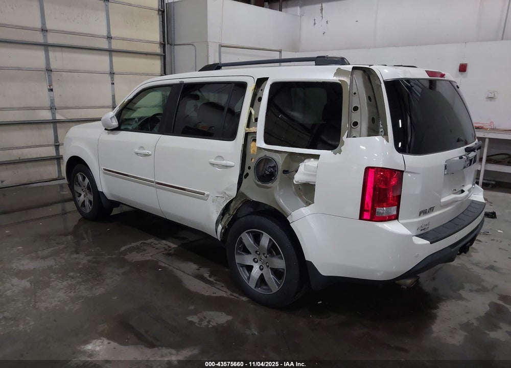2015 HONDA PILOT TOURING VIN: 5FNYF4H90FB047566