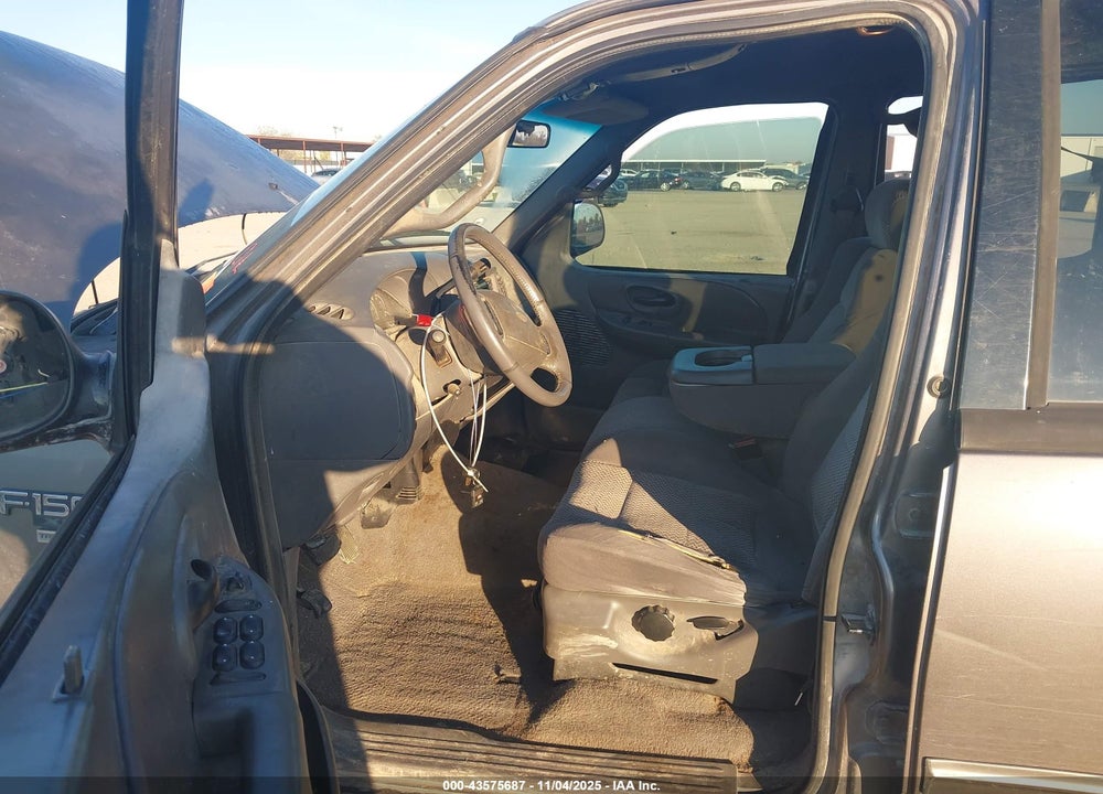 2002 FORD F-150 LARIAT/XLT VIN: 1FTRW07L62KA85729