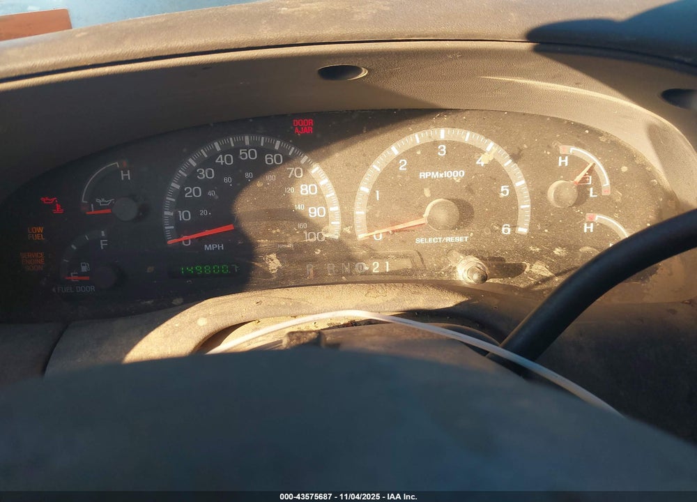 2002 FORD F-150 LARIAT/XLT VIN: 1FTRW07L62KA85729