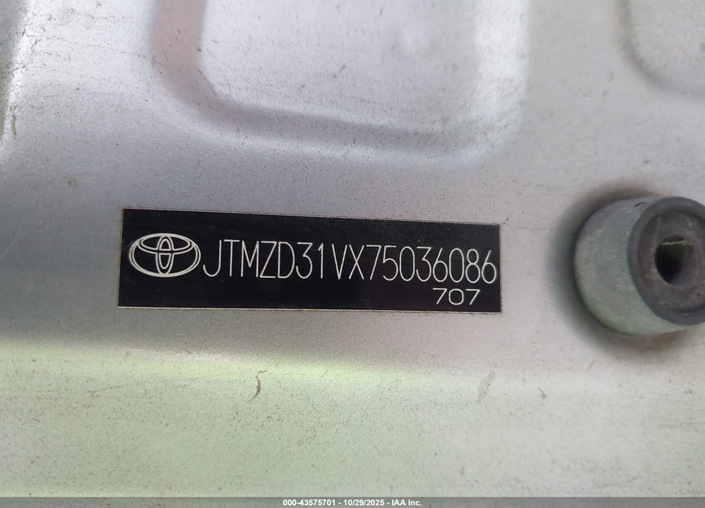 2007 TOYOTA RAV4 LIMITED VIN: JTMZD31VX75036086