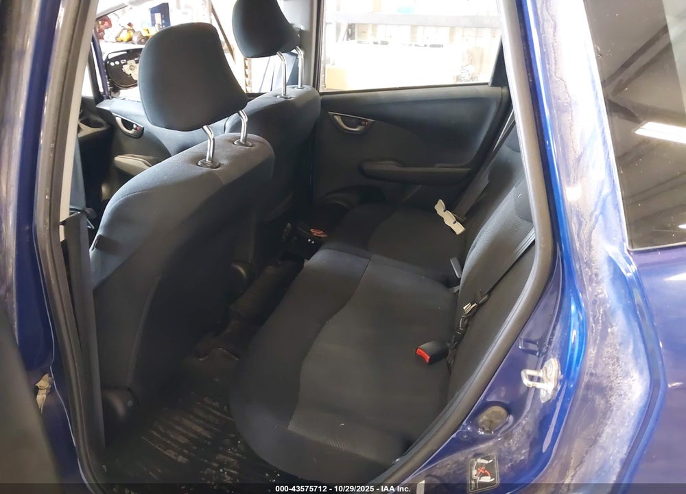 2009 HONDA FIT VIN: JHMGE88699S037085