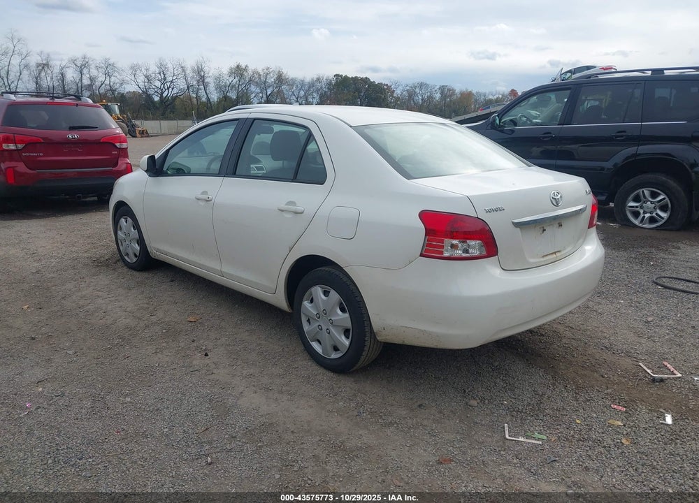 2010 TOYOTA YARIS VIN: JTDBT4K35A1374114