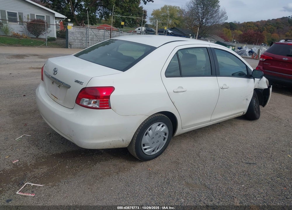 2010 TOYOTA YARIS VIN: JTDBT4K35A1374114