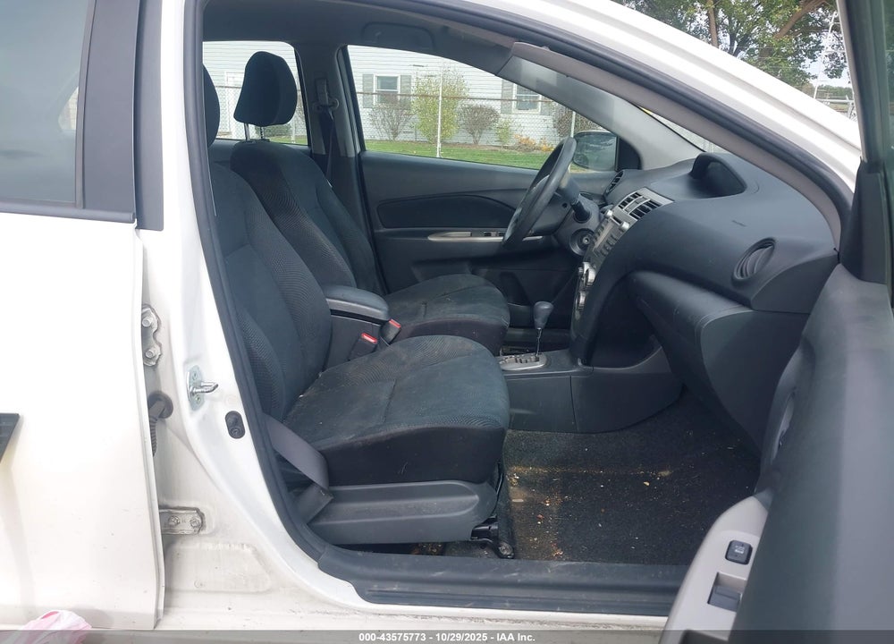 2010 TOYOTA YARIS VIN: JTDBT4K35A1374114
