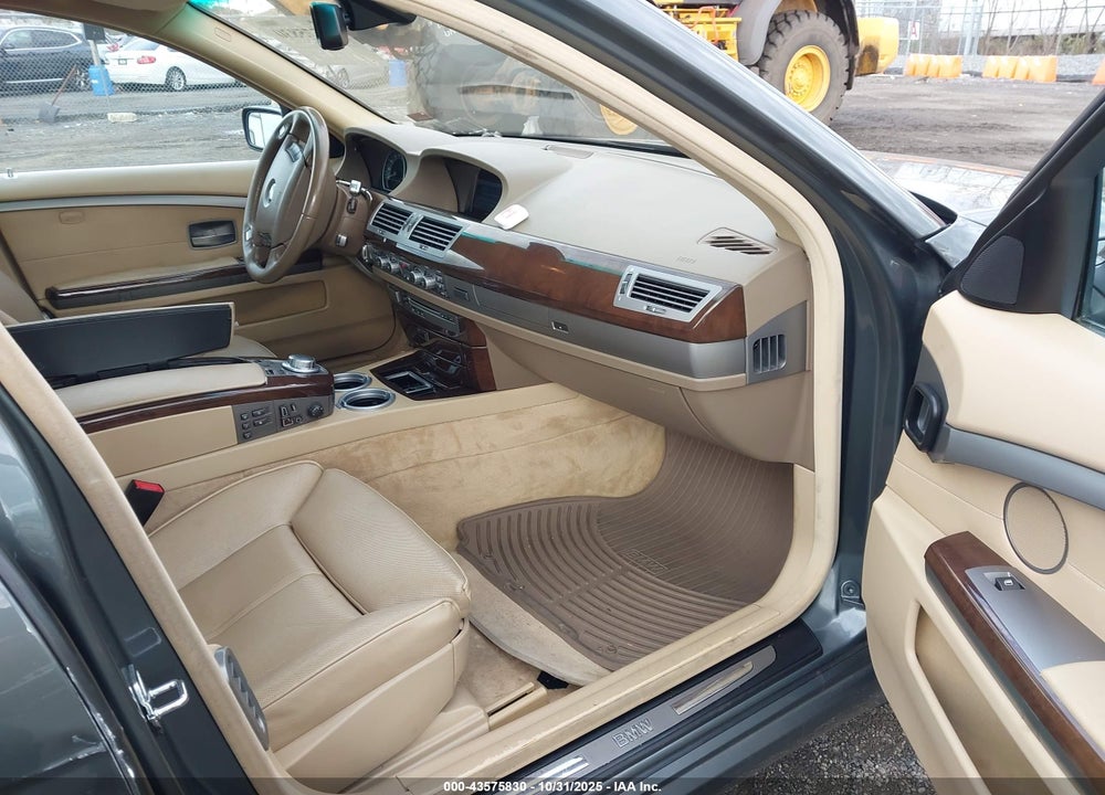 2007 BMW 7 SERIES VIN: WBAHL83577DT10467