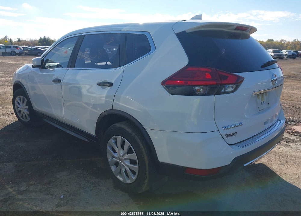 2017 NISSAN ROGUE S VIN: JN8AT2MV1HW008425