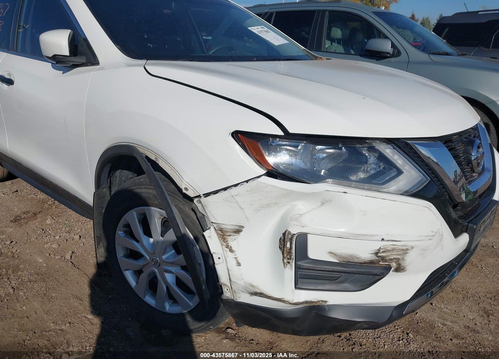 2017 NISSAN ROGUE S VIN: JN8AT2MV1HW008425