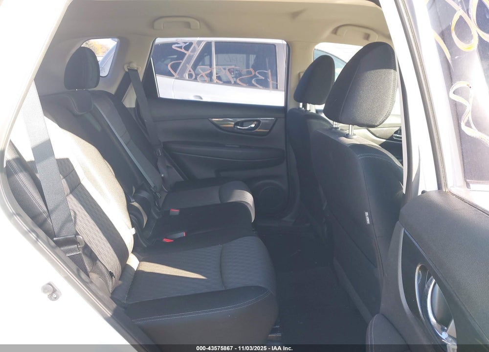 2017 NISSAN ROGUE S VIN: JN8AT2MV1HW008425