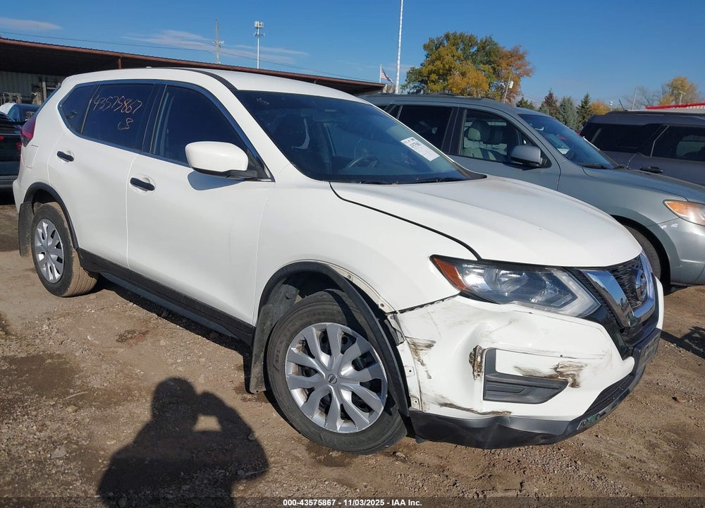 2017 NISSAN ROGUE S VIN: JN8AT2MV1HW008425