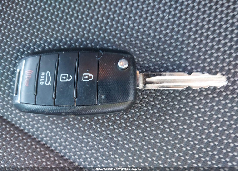 2017 KIA FORTE LX VIN: 3KPFK4A75HE073665