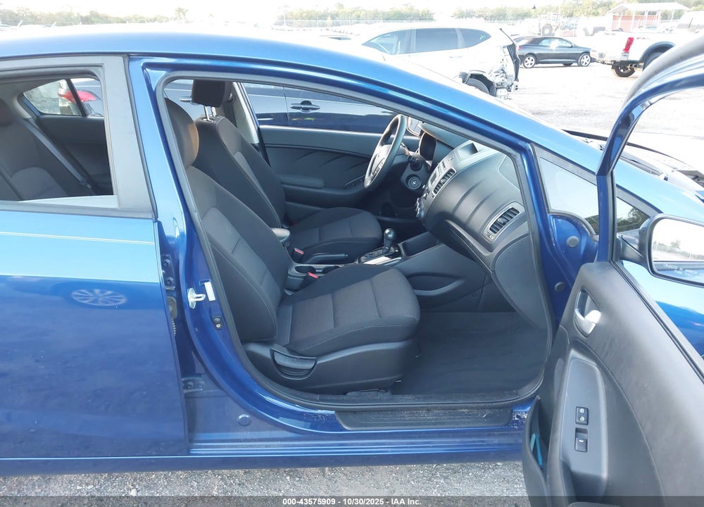 2017 KIA FORTE LX VIN: 3KPFK4A75HE073665