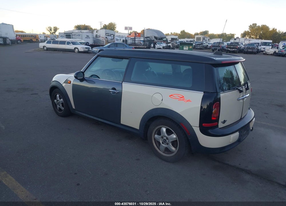 2008 MINI COOPER CLUBMAN VIN: WMWML33578TP97081