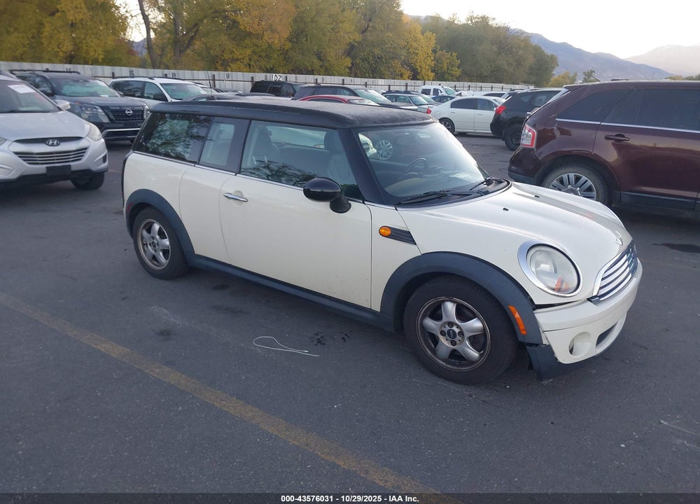 2008 MINI COOPER CLUBMAN VIN: WMWML33578TP97081