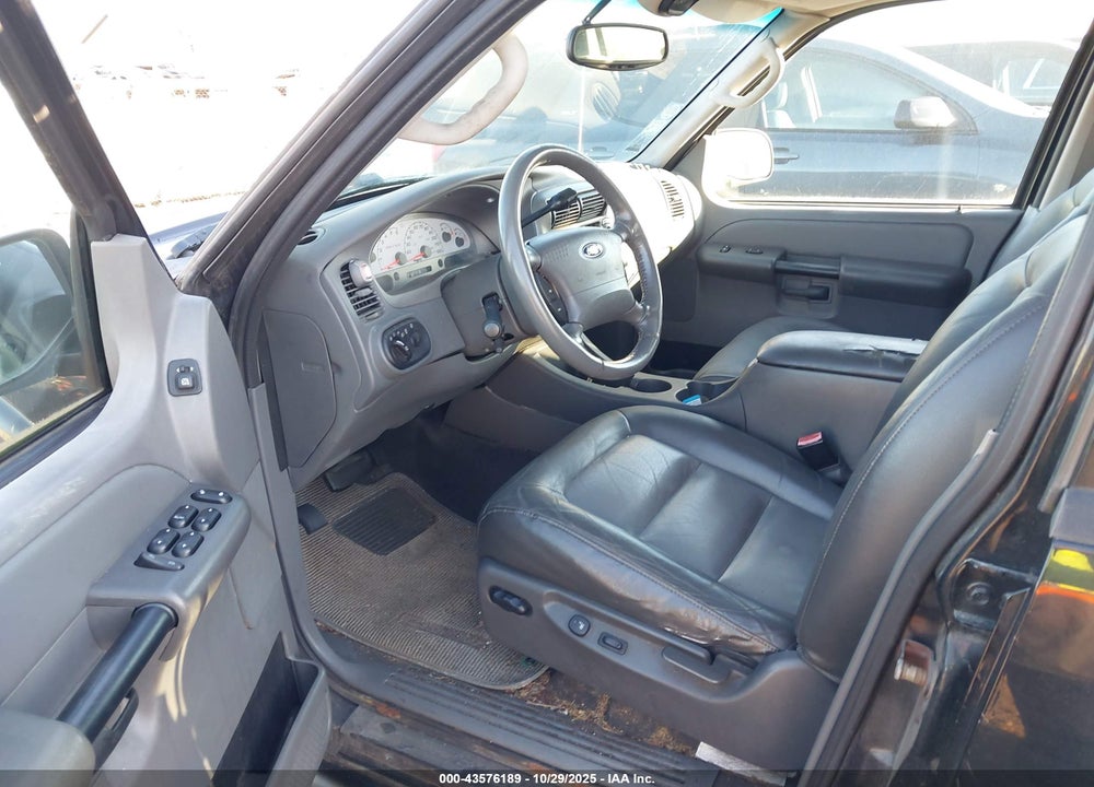 2005 FORD EXPLORER SPORT TRAC ADRENALIN/XLS/XLT VIN: 1FMZU77K45UB63595