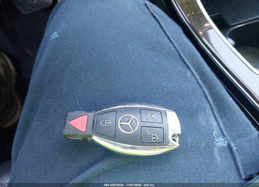 2016 MERCEDES-BENZ GLC 300 4MATIC VIN: WDC0G4KBXGF074111