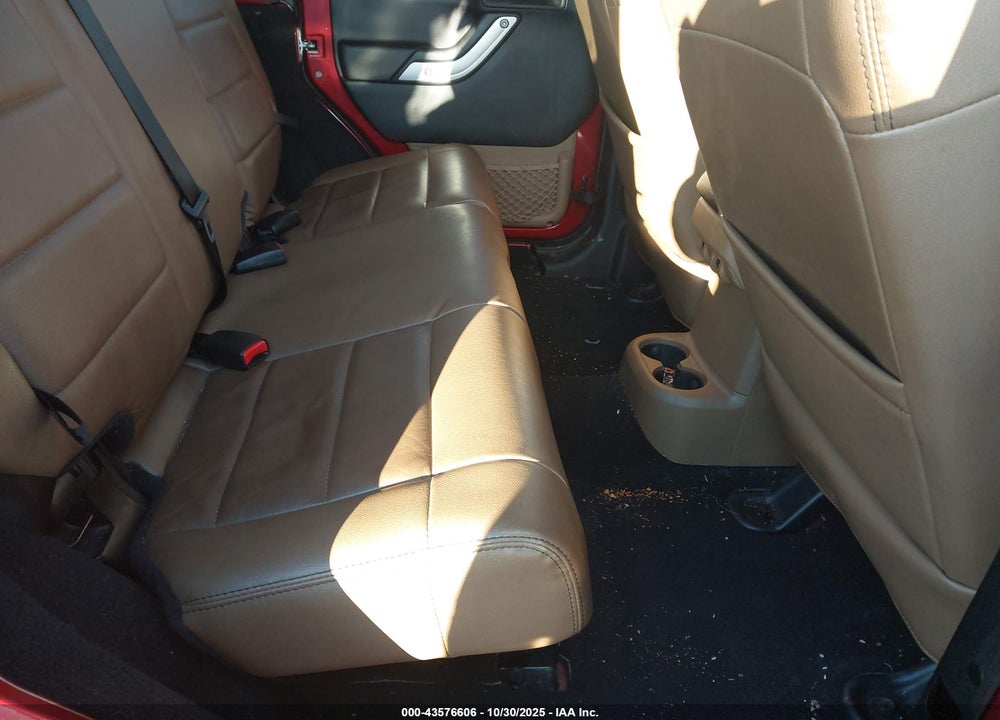 2012 JEEP WRANGLER UNLIMITED SAHARA VIN: 1C4BJWEG3CL122532