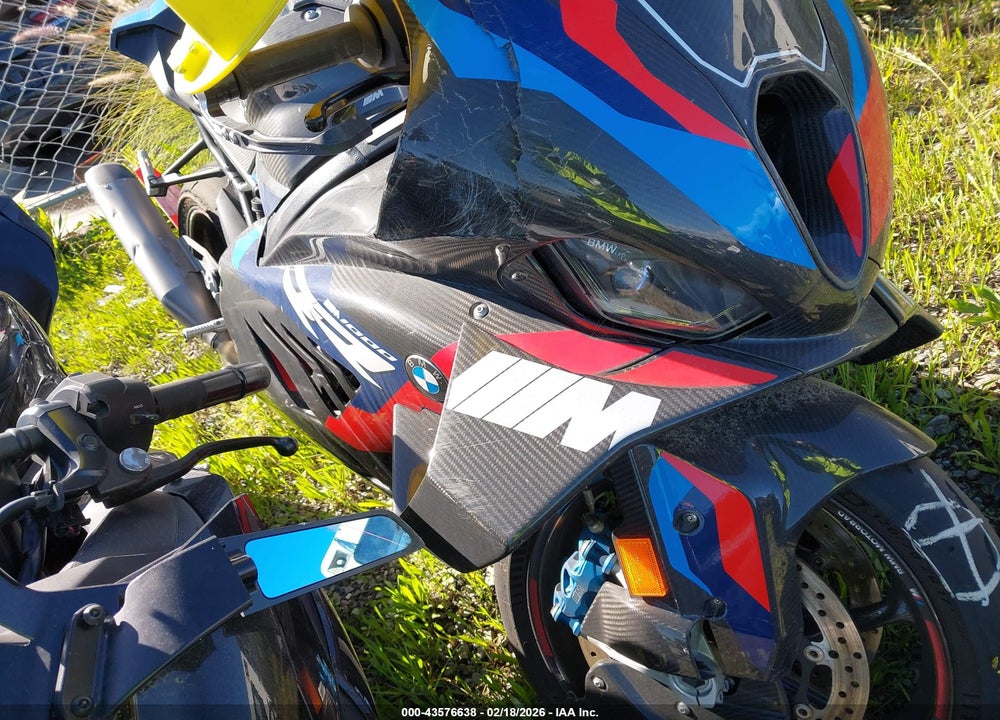 2024 BMW M 1000 RR VIN: WB10P0305R6K24556