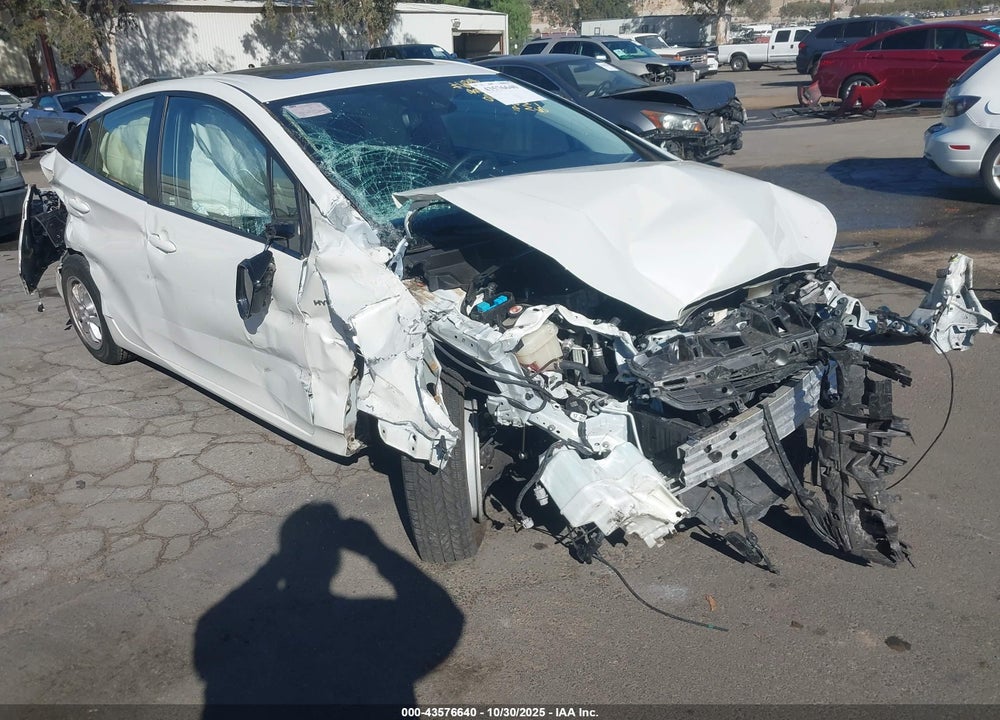 2018 TOYOTA PRIUS FOUR VIN: JTDKARFUXJ3056547