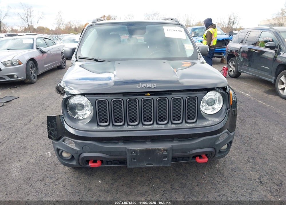 2017 JEEP RENEGADE TRAILHAWK 4X4 VIN: ZACCJBCBXHPG67568