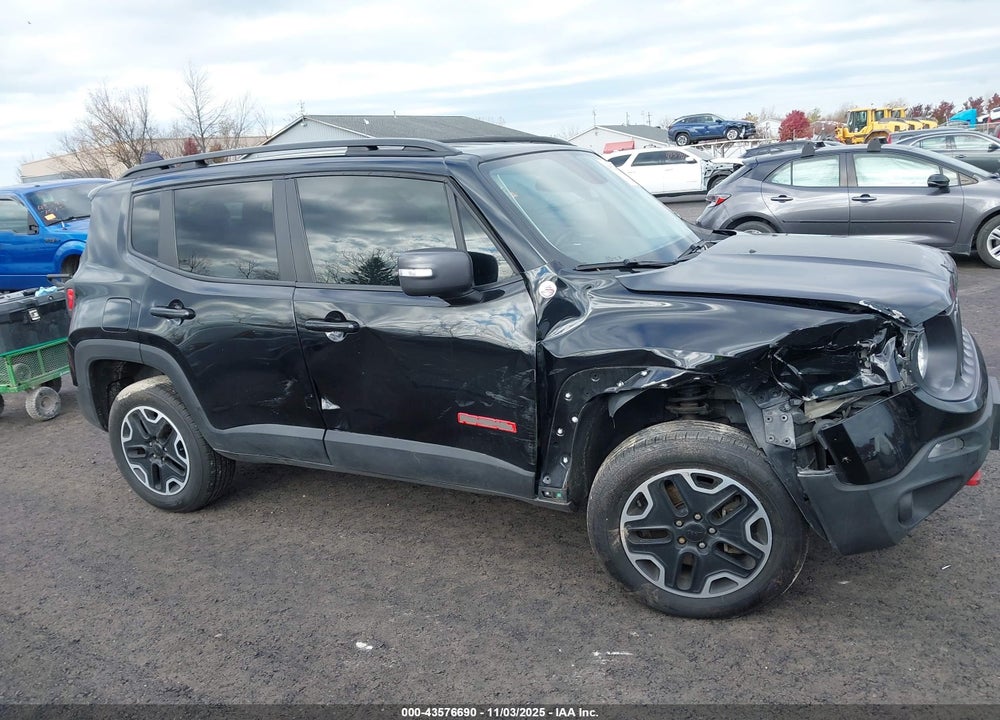 2017 JEEP RENEGADE TRAILHAWK 4X4 VIN: ZACCJBCBXHPG67568