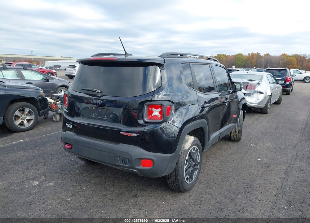 2017 JEEP RENEGADE TRAILHAWK 4X4 VIN: ZACCJBCBXHPG67568
