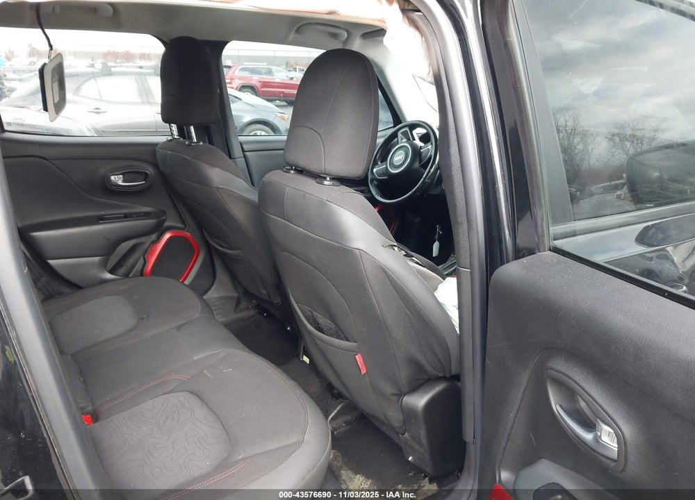 2017 JEEP RENEGADE TRAILHAWK 4X4 VIN: ZACCJBCBXHPG67568