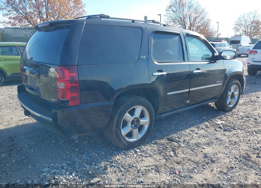 2010 CHEVROLET TAHOE LTZ VIN: 1GNUKCE00AR102375