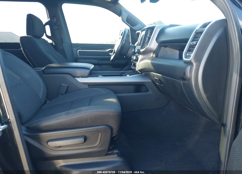 2019 RAM 1500 BIG HORN/LONE STAR 4X4 5'7 BOX VIN: 1C6SRFFT5KN689128