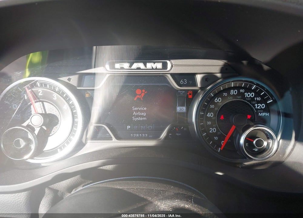 2019 RAM 1500 BIG HORN/LONE STAR 4X4 5'7 BOX VIN: 1C6SRFFT5KN689128