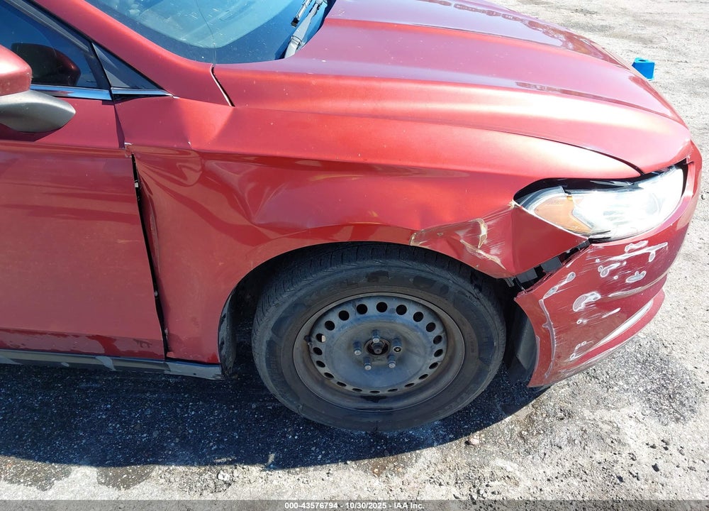 2014 FORD FUSION S VIN: 3FA6P0G70ER327195